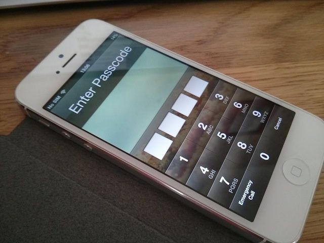 Mobile phone hacking software